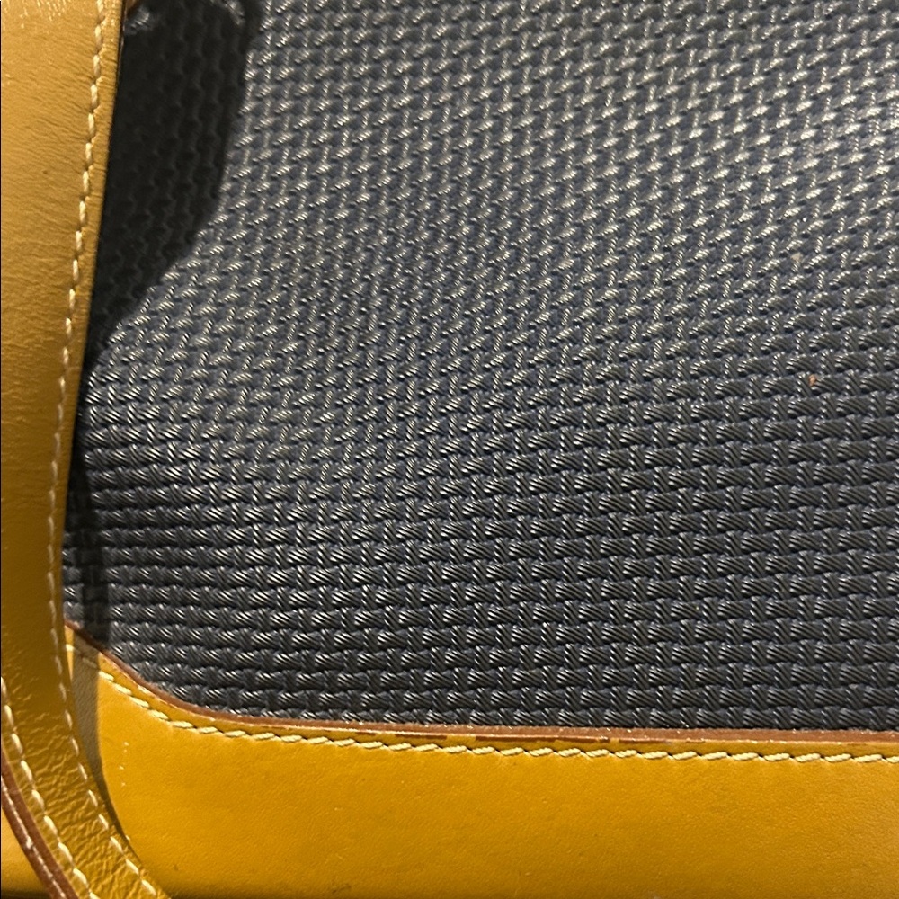 Sylvia Toledano VERY VINTAGE Tan and Black Satchel well loved. - Picture 8 of 8
